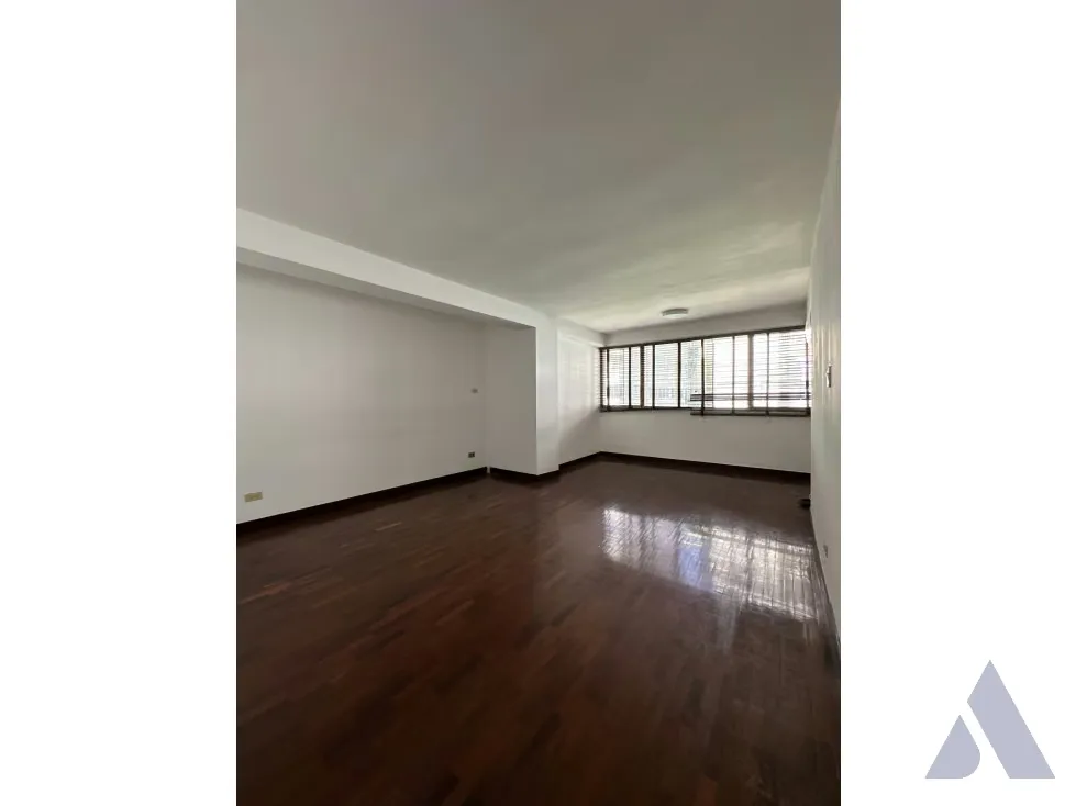 Vendo edificio 1800m2 Las Mercedes 3480 - 11