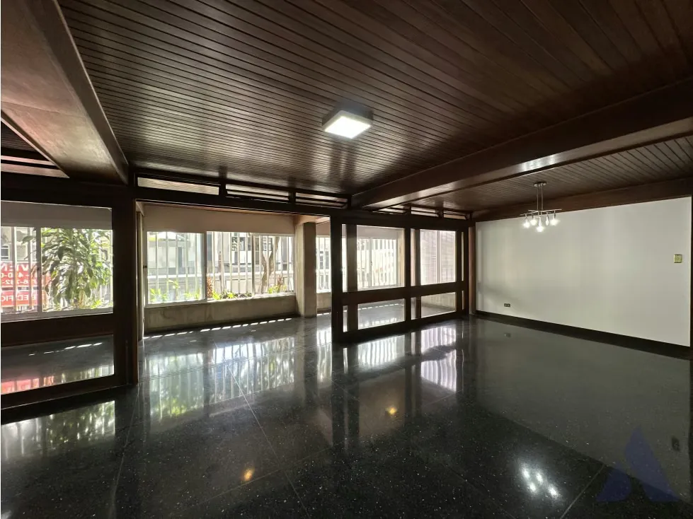 Vendo edificio 1800m2 Las Mercedes 3480 - 8