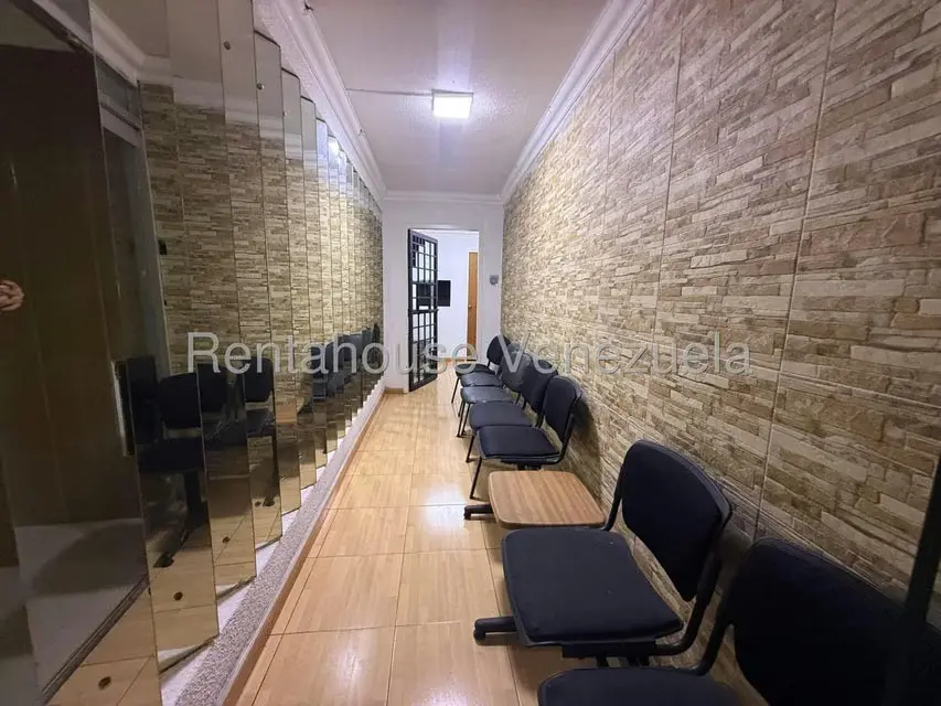 Oficina en Venta en Sabana Grande, Distrito Metropolitano - 2
