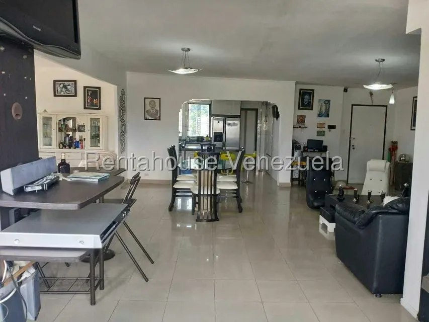 Apartamento (1 Nivel) en Venta en Los Chaguaramos, Distrito Metropolitano - 11
