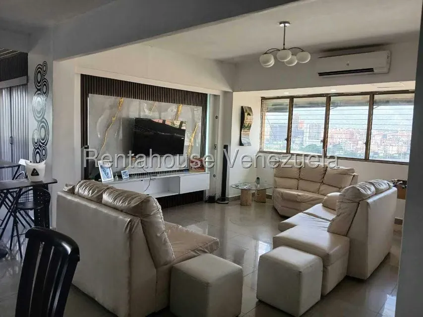Apartamento (1 Nivel) en Venta en Los Chaguaramos, Distrito Metropolitano - 3
