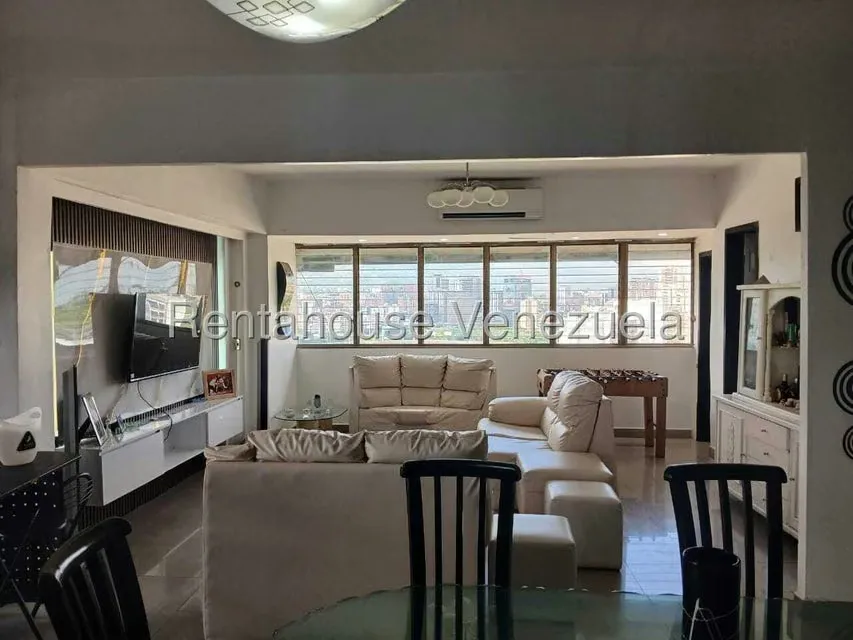 Apartamento (1 Nivel) en Venta en Los Chaguaramos, Distrito Metropolitano - 4