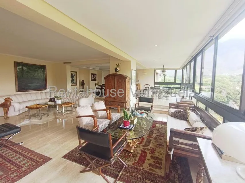 Apartamento (1 Nivel) en Venta en Country Club, Distrito Metropolitano - 2