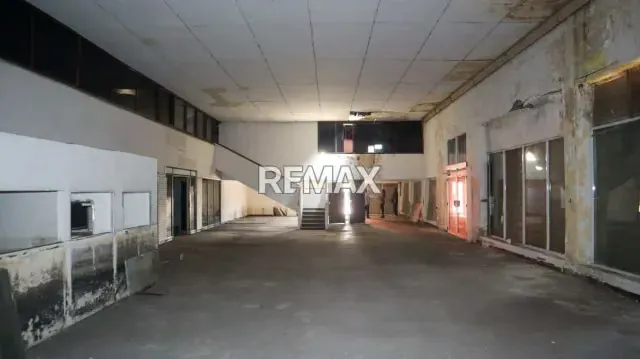 EN ALQUILER LOCAL COMERCIAL - 12