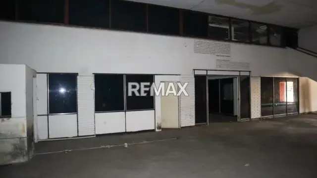 EN ALQUILER LOCAL COMERCIAL - 5