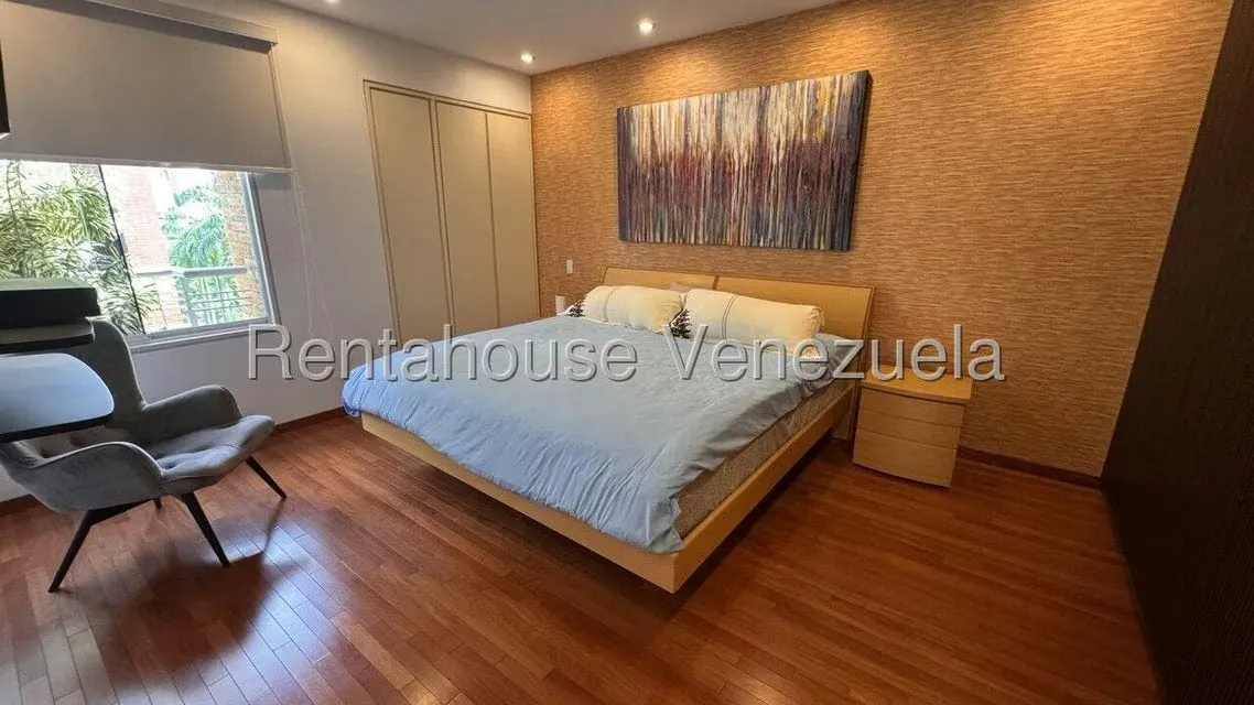 Apartamento (1 Nivel) en Alquiler en Campo Alegre, Distrito Metropolitano - 11