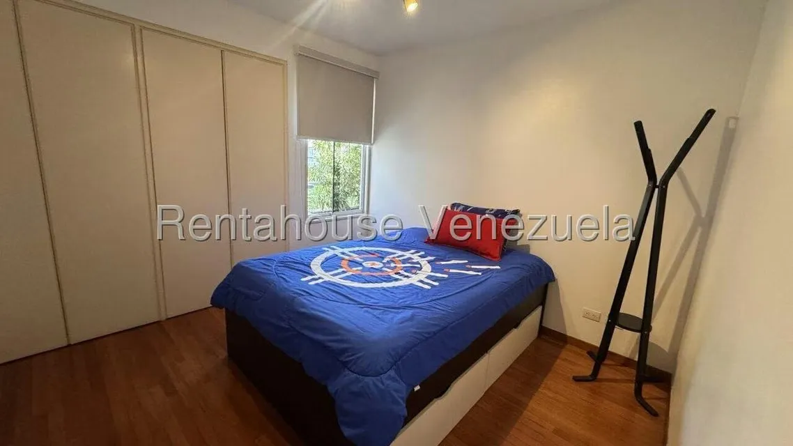 Apartamento (1 Nivel) en Alquiler en Campo Alegre, Distrito Metropolitano - 16