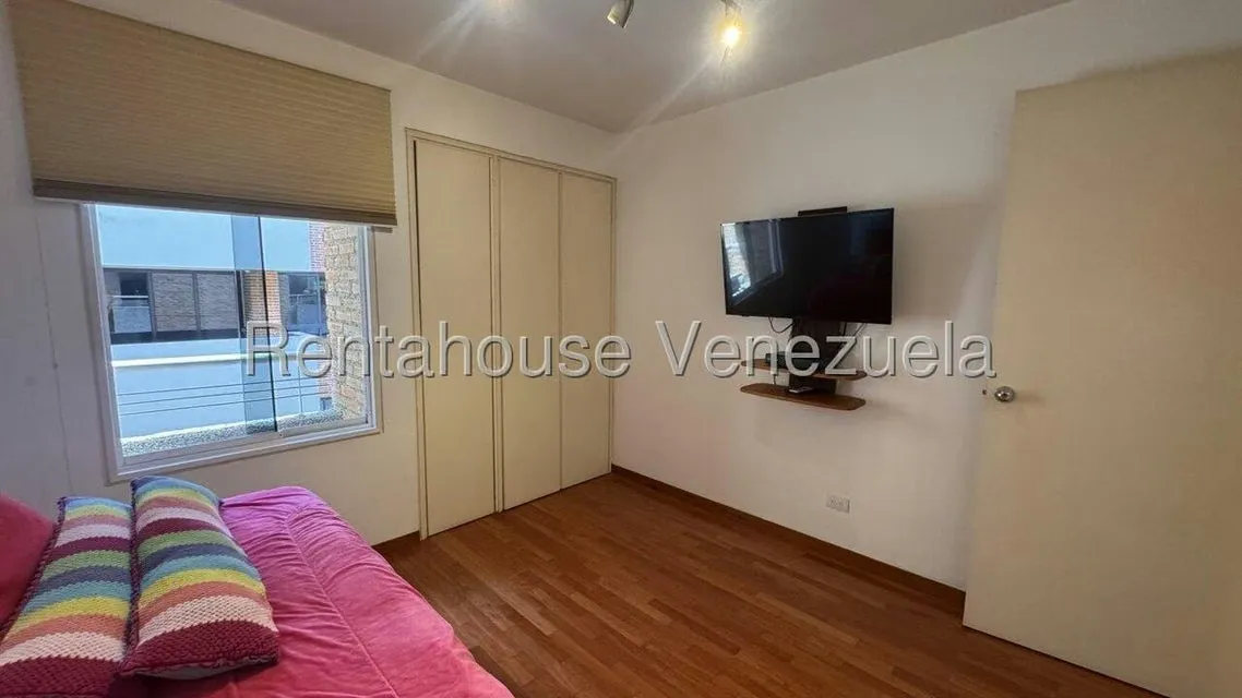 Apartamento (1 Nivel) en Alquiler en Campo Alegre, Distrito Metropolitano - 20