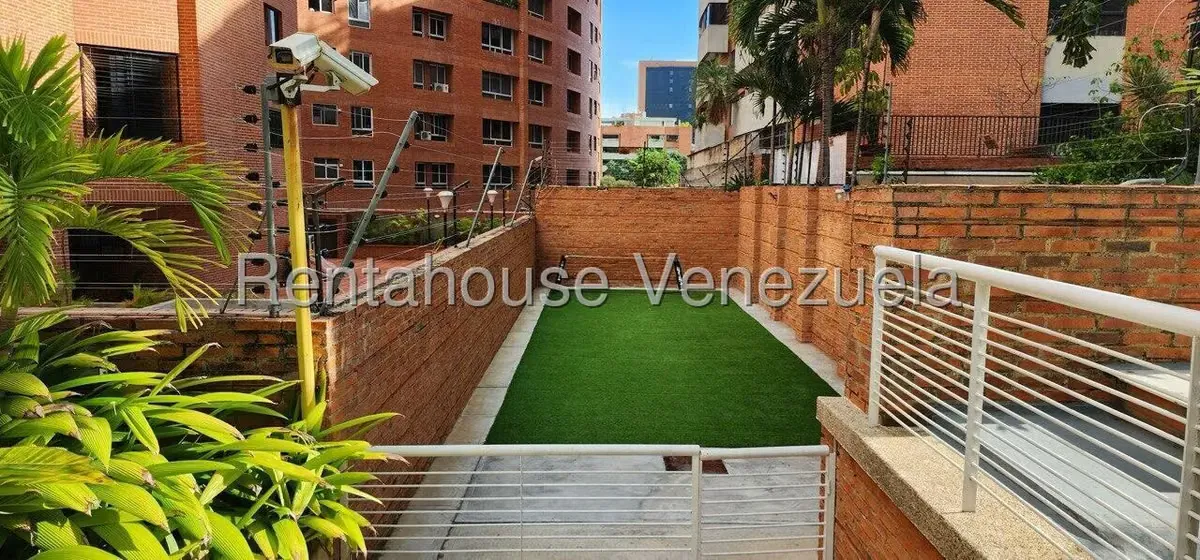 Apartamento (1 Nivel) en Alquiler en Campo Alegre, Distrito Metropolitano - 22