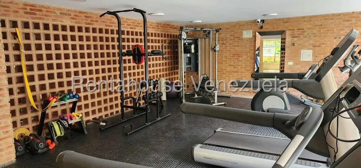 Apartamento (1 Nivel) en Alquiler en Campo Alegre, Distrito Metropolitano - 24