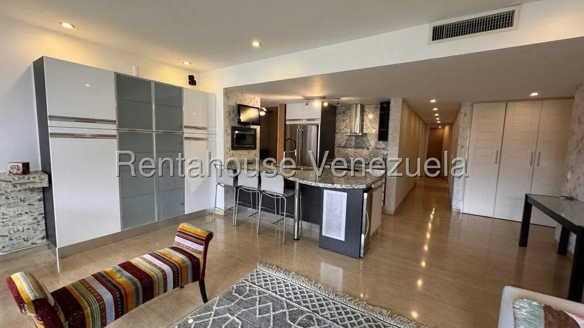Apartamento (1 Nivel) en Alquiler en Campo Alegre, Distrito Metropolitano - 6