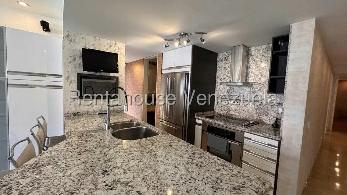 Apartamento (1 Nivel) en Alquiler en Campo Alegre, Distrito Metropolitano - 8