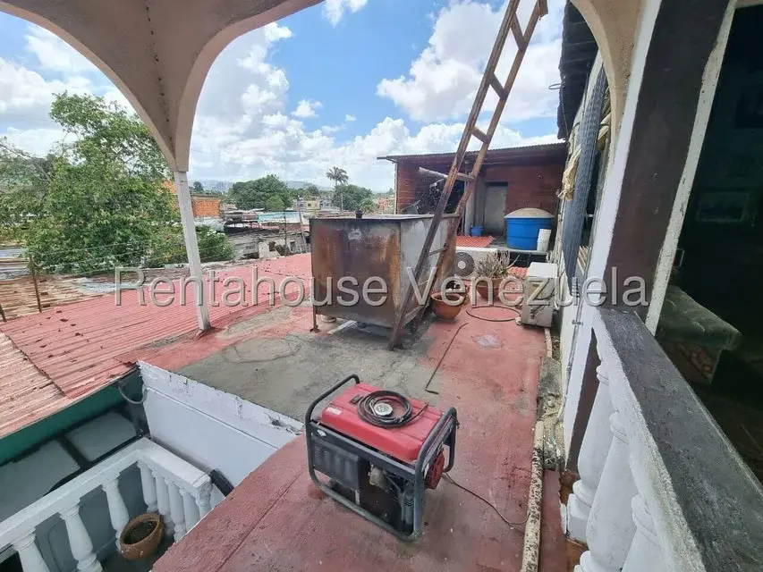 Casa (Duplex) en Venta en Parroquia Union, Lara - 60