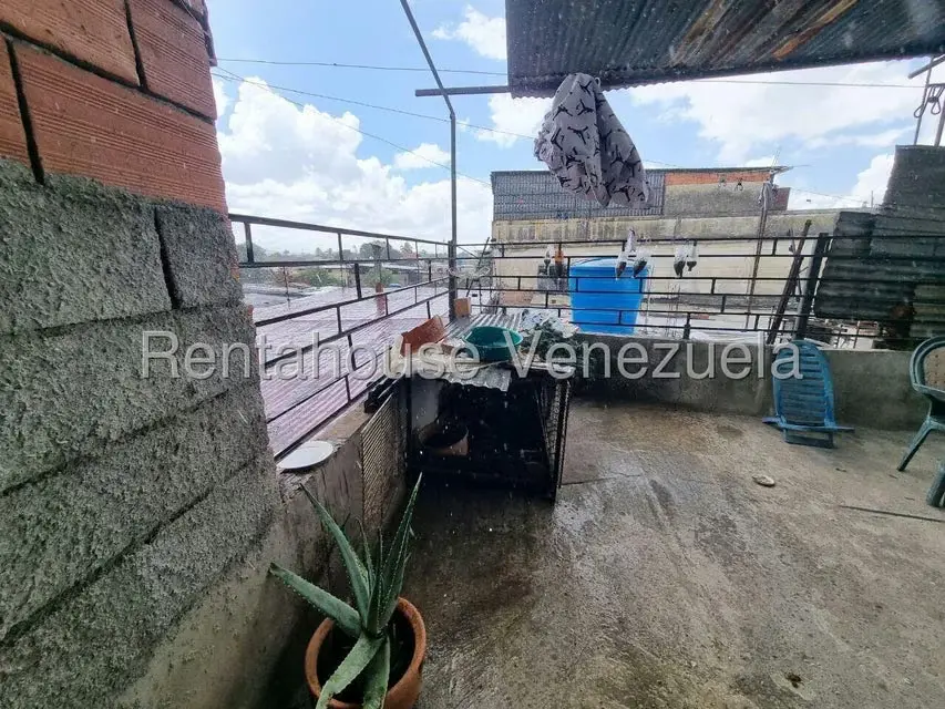 Casa (Duplex) en Venta en Parroquia Union, Lara - 61