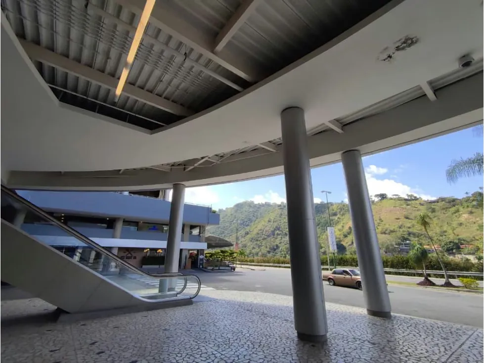 Se vende local 64m² - Nivel Feria-Parque Cerro Verde - RG - 4