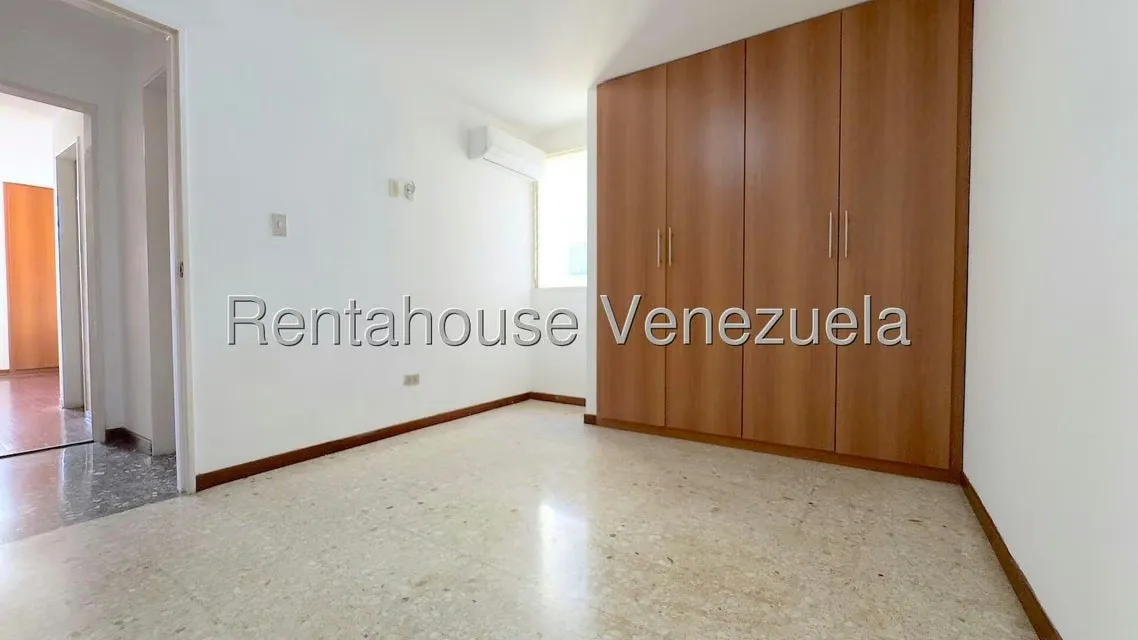Apartamento (1 Nivel) en Alquiler en El Cafetal, Distrito Metropolitano - 38