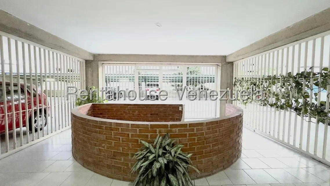 Apartamento (1 Nivel) en Alquiler en El Cafetal, Distrito Metropolitano - 40