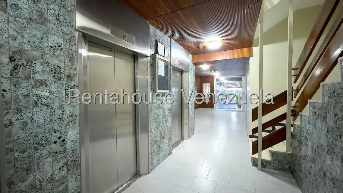 Apartamento (1 Nivel) en Alquiler en El Cafetal, Distrito Metropolitano - 5