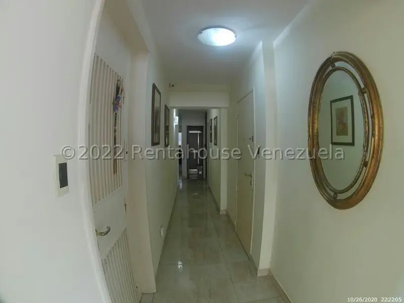 Apartamento (1 Nivel) en Venta en La Florida, Distrito Metropolitano - 23