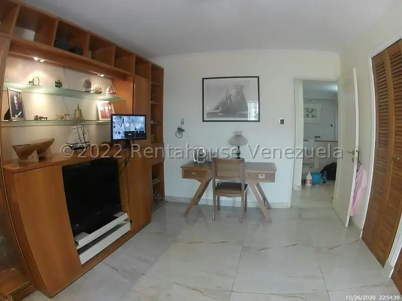 Apartamento (1 Nivel) en Venta en La Florida, Distrito Metropolitano - 27
