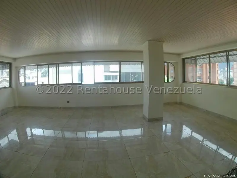 Apartamento (1 Nivel) en Venta en La Florida, Distrito Metropolitano - 4