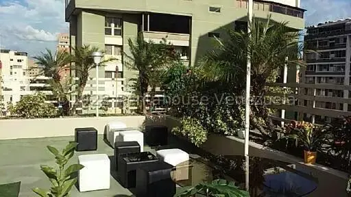 Apartamento (1 Nivel) en Venta en La Florida, Distrito Metropolitano - 61