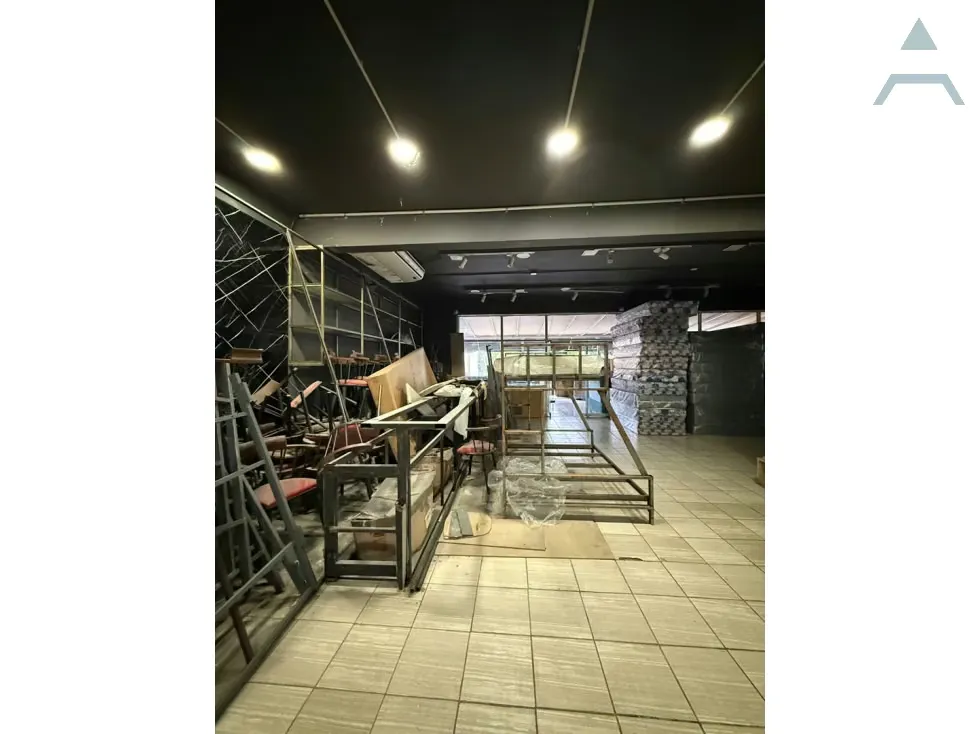 Se vende/alquila Local Comercial 2000m² La Trinidad - 13