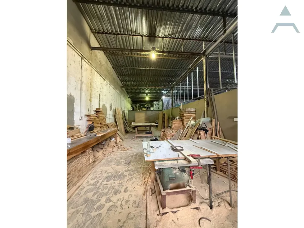 Se vende/alquila Local Comercial 2000m² La Trinidad - 8