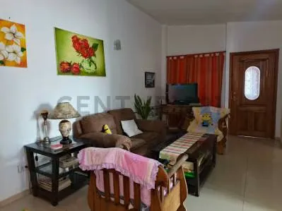 CASA CON LOCAL COMERCIAL - 9