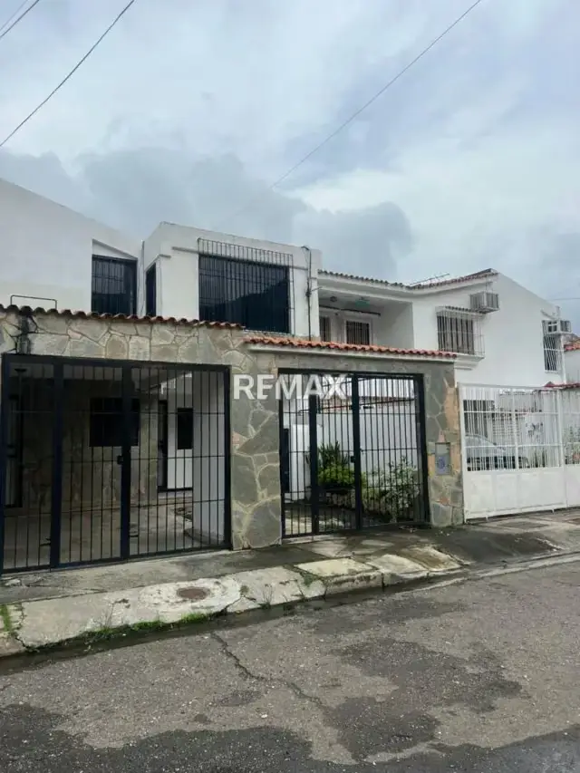 Casa Quinta en Venta, Urb Parque la Esmeralda SAN DIEGO