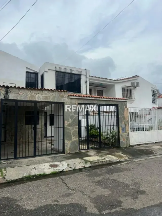 Casa Quinta en Venta, Urb Parque la Esmeralda SAN DIEGO