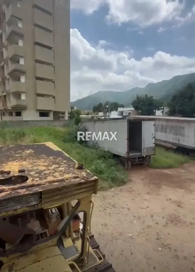 VENTA DE TERRENO CON ZONIFICACION MIXTA EN MAÑONGO - 9