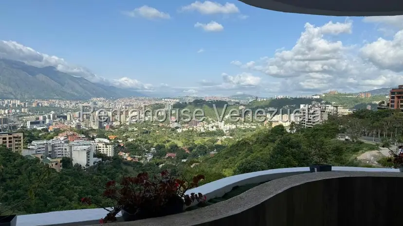 Apartamento (1 Nivel) en Alquiler en Colinas de Valle Arriba, Distrito Metropolitano