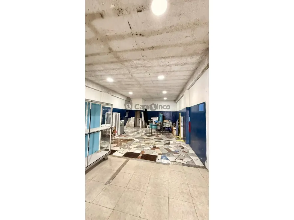 LOCAL COMERCIAL CON MOBILIARIO TCL L 10463310 - 8