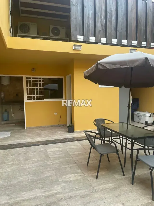 En venta casa Townhause en Urb privada Los tejados - 18