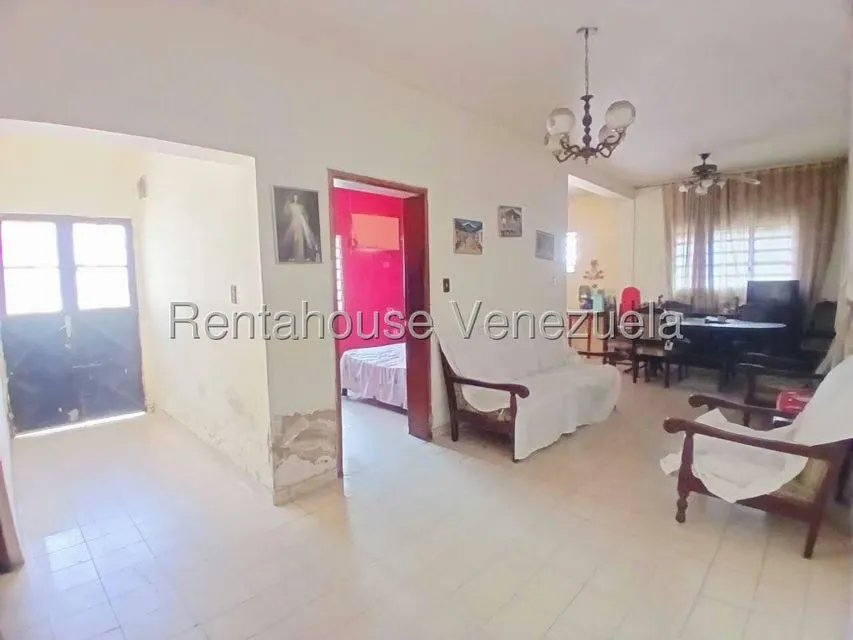 Casa (1 Nivel) en Venta en Zona Centro, Aragua - 5