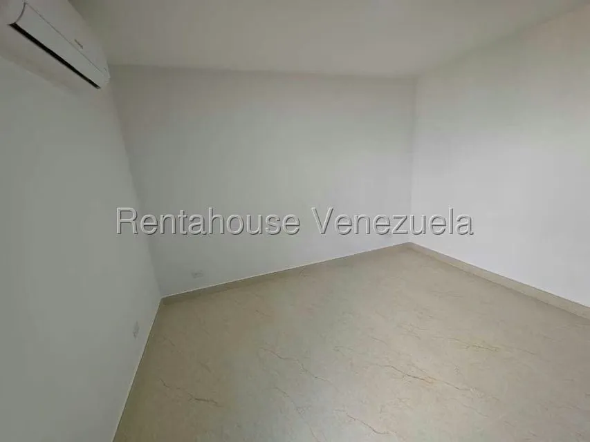 Apartamento (1 Nivel) en Venta en Los Naranjos del Cafetal, Distrito Metropolitano - 11