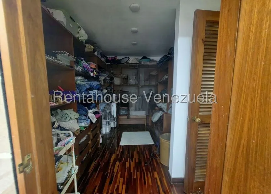 Apartamento (1 Nivel) en Venta en La Florida, Distrito Metropolitano - 15