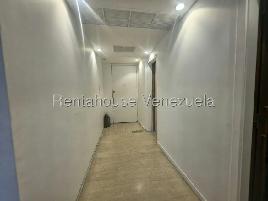Apartamento (1 Nivel) en Venta en La Florida, Distrito Metropolitano - 21