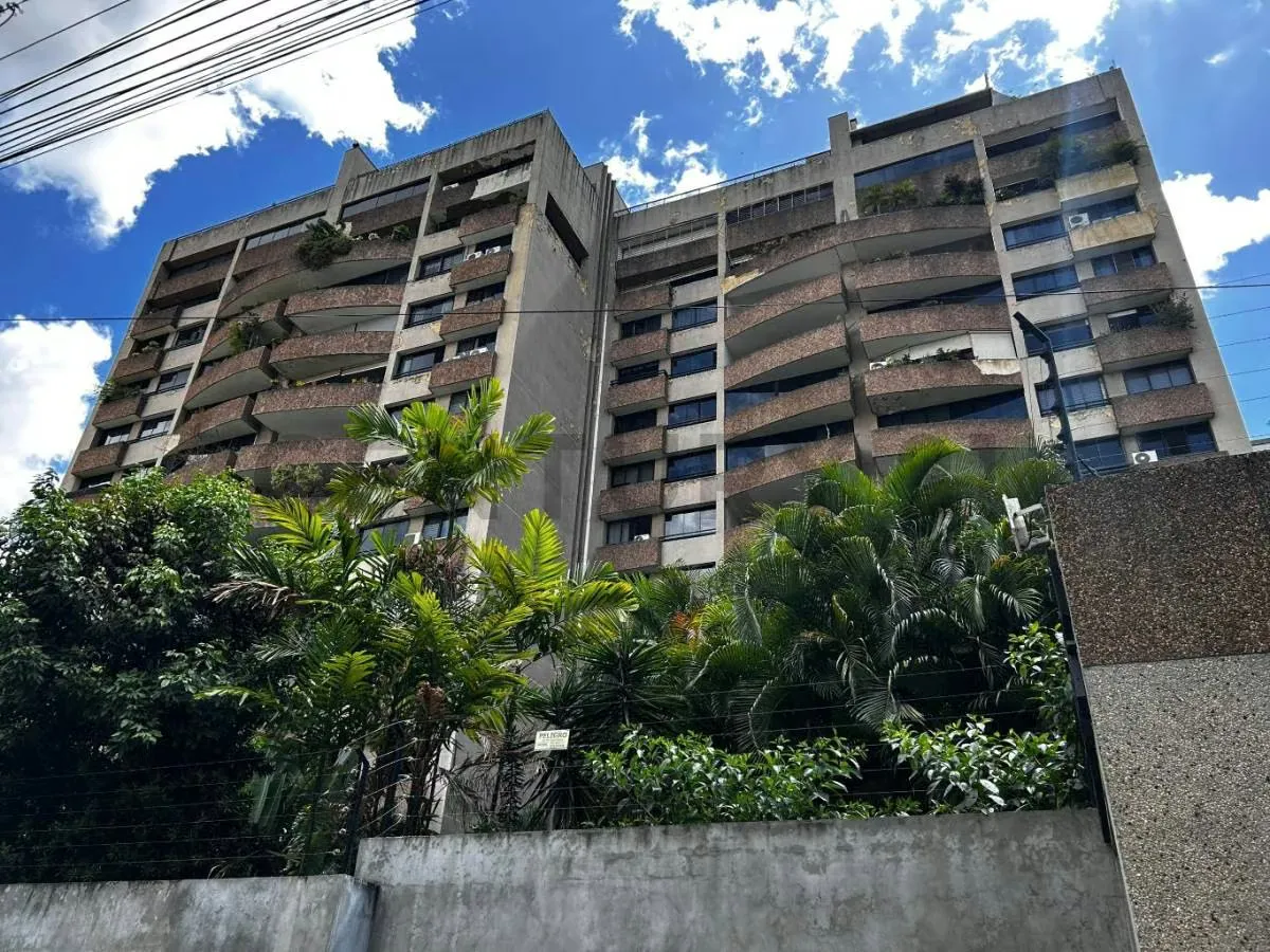 Rd - Apartamento para venta en Urb. Santa Eduvigis. Caracas