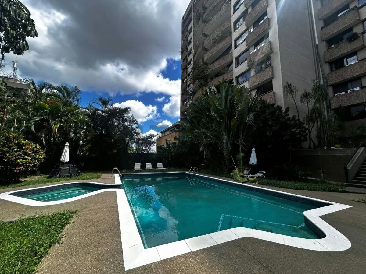 Rd - Apartamento para venta en Urb. Santa Eduvigis. Caracas - 2