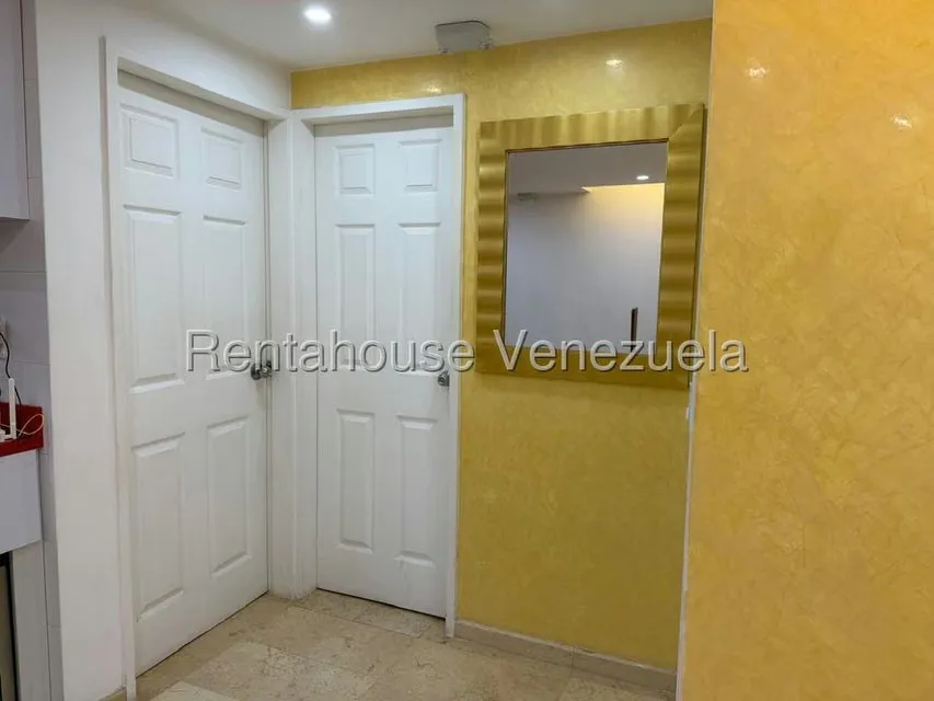 Apartamento (1 Nivel) en Venta en Buenaventura, Miranda - 27