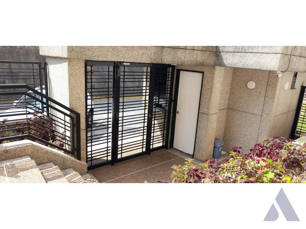Vendo Ph duplex 249m2 Urb. Miranda 1895 - 2