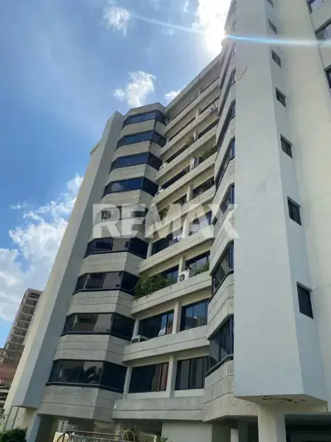 AMPLIO Y CÓMODO APARTAMENTO EN LOS MANGOS