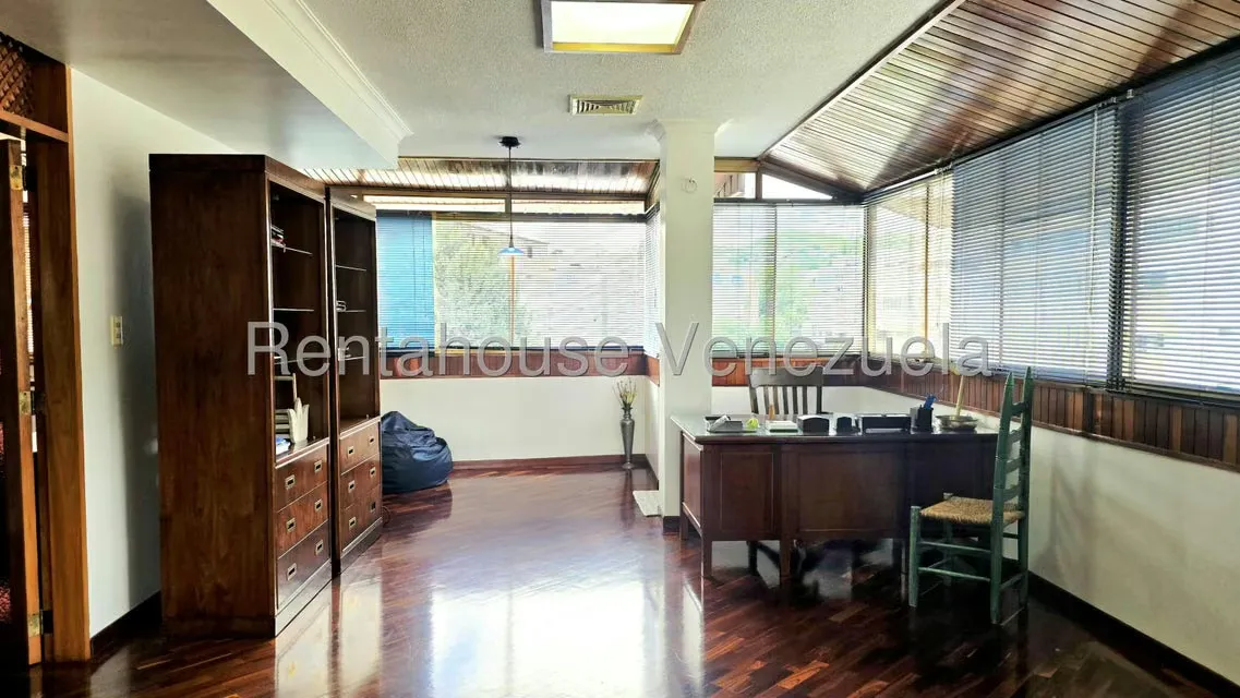 Apartamento (1 Nivel) en Venta en Cumbres de Curumo, Distrito Metropolitano - 16