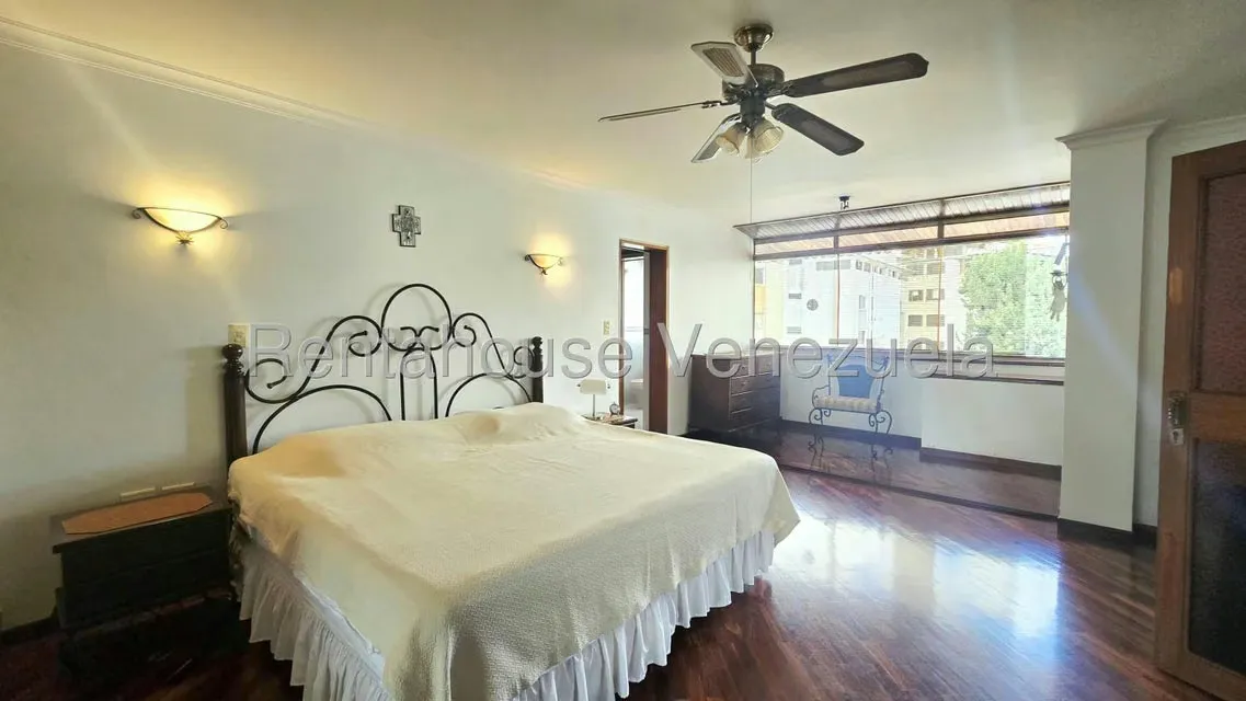 Apartamento (1 Nivel) en Venta en Cumbres de Curumo, Distrito Metropolitano - 19
