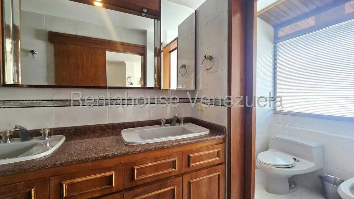 Apartamento (1 Nivel) en Venta en Cumbres de Curumo, Distrito Metropolitano - 21