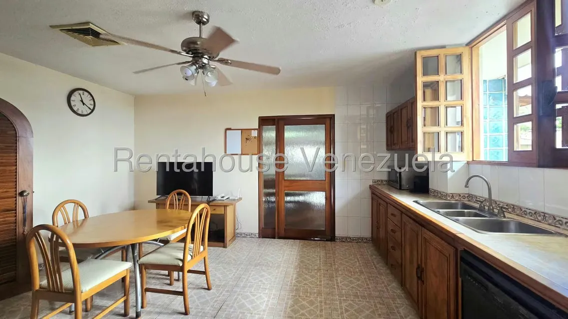 Apartamento (1 Nivel) en Venta en Cumbres de Curumo, Distrito Metropolitano - 9