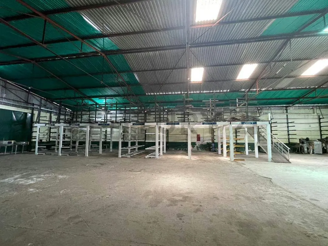 Venta de Galpón Industrial - 3