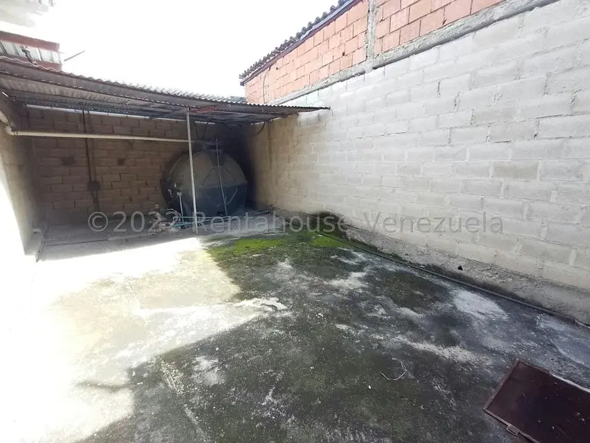 Terreno (Comercial) en Venta en Centro, Aragua - 26